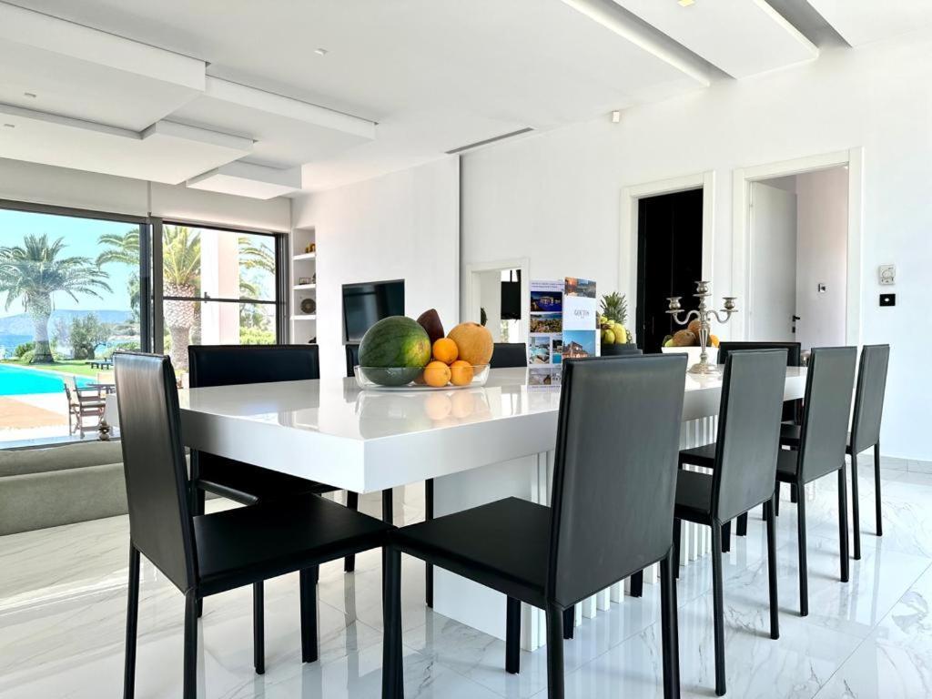 Leblanc Luxurious Beachfront Villa, Gcollectiongr Ermioni Exterior photo
