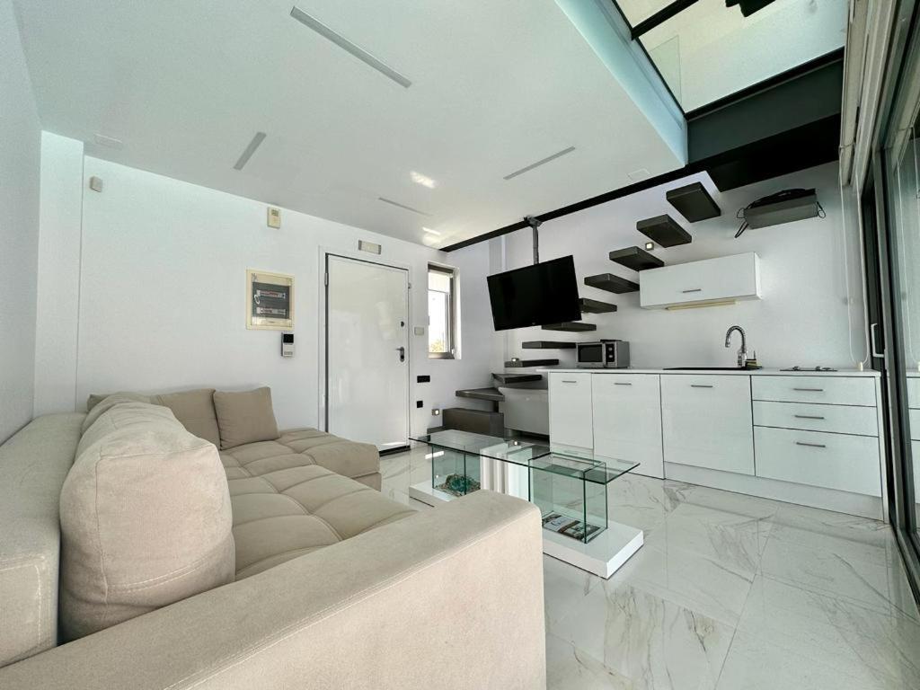 Leblanc Luxurious Beachfront Villa, Gcollectiongr Ermioni Exterior photo