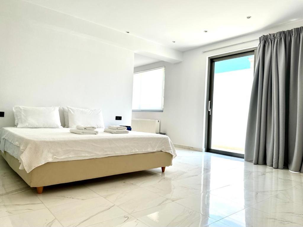 Leblanc Luxurious Beachfront Villa, Gcollectiongr Ermioni Exterior photo